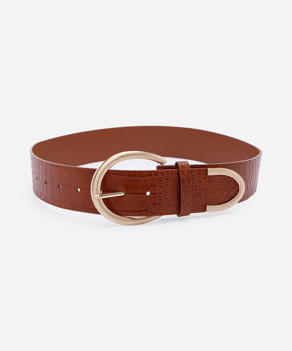 cinto feminino com textura croco e fivela arredondada marrom