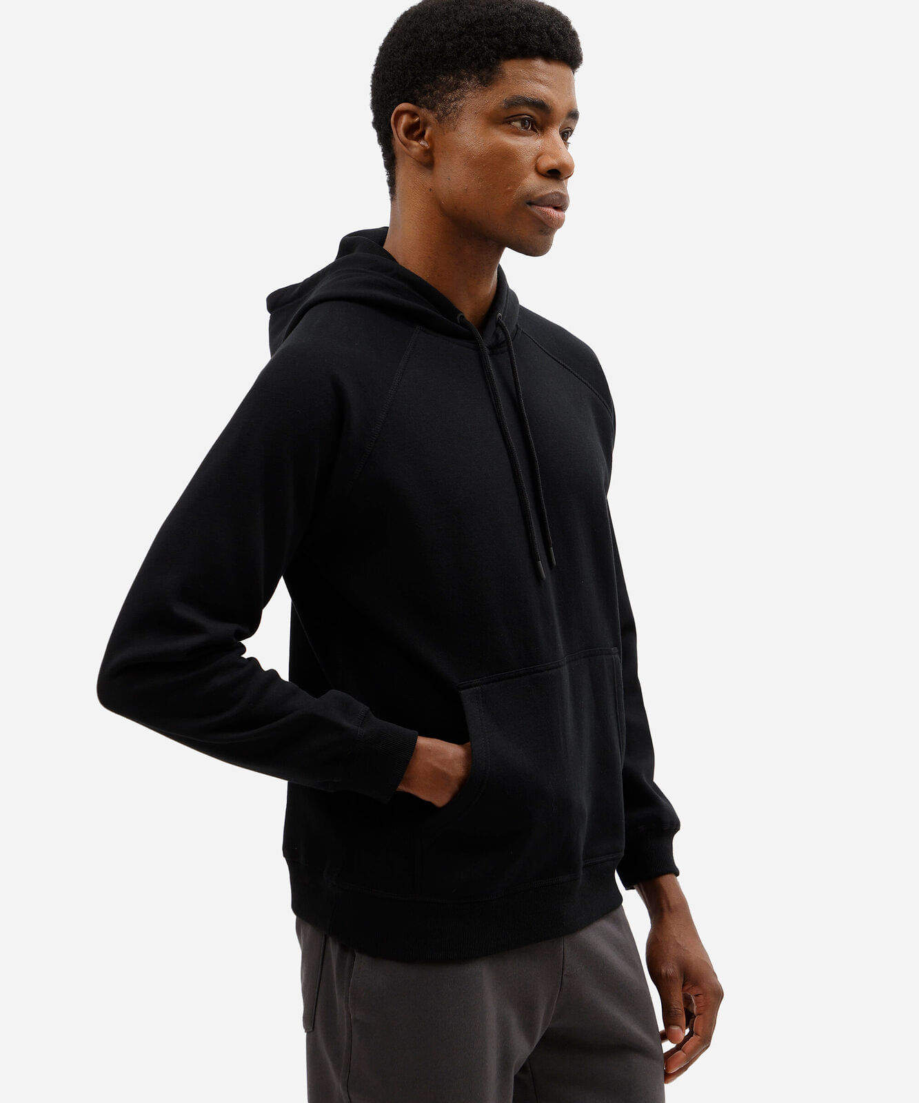 blusão básico masculino de moletom com capuz preto