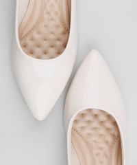 Scarpin-Feminino-Bico-Fino-Beira-Rio-em-Verniz-Off-White-9278186-Off_White_2 Scarpin-Feminino-Bico-Fino-Beira-Rio-em-Verniz-Off-White-9278186-Off_White_2