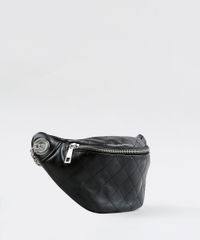 Pochete-Feminina-Matelasse-com-Corrente-e-Ilhos-Preta-9250680-Preto_3