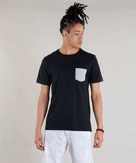 Camiseta-Masculina-com-Bolso-Estampado-Espinha-de-Peixe-Manga-Curta-Gola-Careca-Preta-9316708-Preto_1