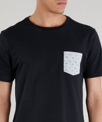 Camiseta-Masculina-com-Bolso-Estampado-Espinha-de-Peixe-Manga-Curta-Gola-Careca-Preta-9316708-Preto_4
