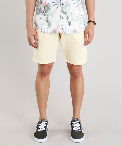 Bermuda-Masculina-Texturizada-com-Bolsos-Amarelo-Claro-9283179-Amarelo_Claro_1