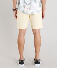 Bermuda-Masculina-Texturizada-com-Bolsos-Amarelo-Claro-9283179-Amarelo_Claro_2