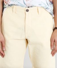 Bermuda-Masculina-Texturizada-com-Bolsos-Amarelo-Claro-9283179-Amarelo_Claro_4