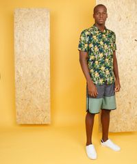 Camisa-Masculina-Blueman-Estampada-Banana-com-Bolso-Manga-Curta-Preta-9334913-Preto_2