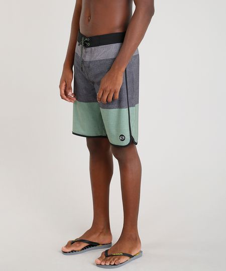 Bermuda Surf Masculina Blueman Estampada Listrada Chumbo Menor preço em Bermuda Surf Masculina Blueman Estampada Listrada Chumbo