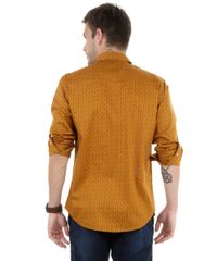 Camisa-Estampada-de-Flechas-Caramelo-8186614-Caramelo_2