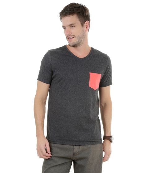 Camiseta-com-Bolso-Chumbo-8270102-Chumbo_1