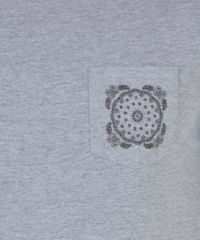 Camiseta-com-Bolso-Etnico-Cinza-Mescla-8280239-Cinza_Mescla_4