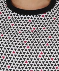 Blusa-com-Estampa-Geometrica-Preta-8194361-Preto_4