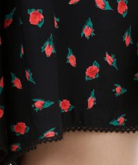 Macaquinho-Floral-Capricho-Preto-8186158-Preto_4