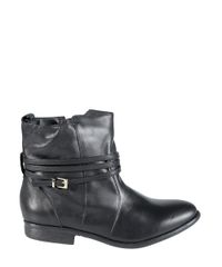 Bota-em-Couro-Preta-8300725-Preto_2