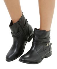 Bota-em-Couro-Preta-8300725-Preto_5