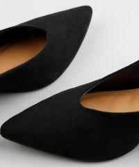 Scarpin-Bico-Fino-Feminino-em-Suede-com-Abertura-Preto-9283941-Preto_5