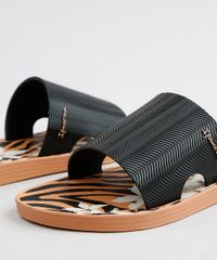 Chinelo-Slide-Feminino-Ipanema-Estampado-Animal-Print-Preto-9378269-Preto_5 Chinelo-Slide-Feminino-Ipanema-Estampado-Animal-Print-Preto-9378269-Preto_5