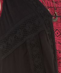 Colete-Longo-com-Renda-Preto-8169050-Preto_4
