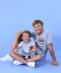 Bermuda-Surf-Infantil-Agua-de-Coco-Tal-Pai-Tal-Filho-com-Estampa-Palmeira-Off-White-9260546-Off_White_2