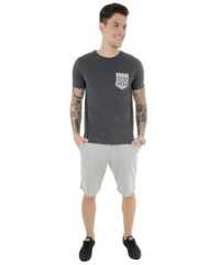 Camiseta-com-Bolso-Estampado-Chumbo-8304706-Chumbo_3