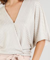 Blusa-Feminina-em-Trico-com-Decote-V-Transpassado-Bege-Claro-9368155-Bege_Claro_4 Blusa-Feminina-em-Trico-com-Decote-V-Transpassado-Bege-Claro-9368155-Bege_Claro_4