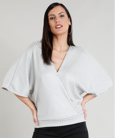 Blusa-Feminina-em-Trico-com-Decote-V-Transpassado-Cinza-Claro-9368155-Cinza_Claro_1