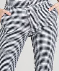 Calca-Skinny-Feminina-Pied-Poule-com-Bolsos-e-Barra-Dobrada-Preta-9279311-Preto_4