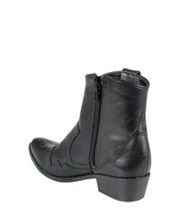 Bota-com-Recortes-em-Couro-Preta-8311444-Preto_3 Bota-com-Recortes-em-Couro-Preta-8311444-Preto_3