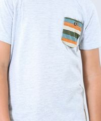 Camiseta-Infantil-Agua-de-Coco-Tal-Pai-Tal-Filho-com-Bolso-Listrado-Manga-Curta-Gola-Careca-Cinza-Mescla-Claro-9342057-Cinza_Mescla_Claro_5