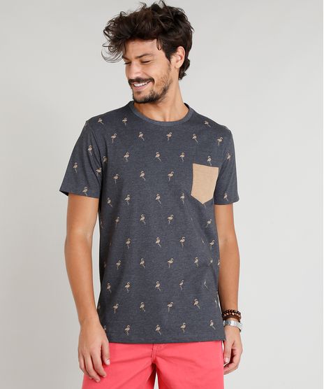Camiseta-Masculina-Estampada-de-Flamingos-com-Bolso-Manga-Curta-Gola-Careca-Cinza-Mescla-Escuro-9382527-Cinza_Mescla_Escuro_1