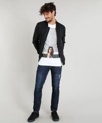 Camiseta-Masculina-com-Estampa-de-Mulher-Manga-Curta-Gola-Careca-Branca-9379888-Branco_3