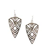 Par-de-Brincos-Etnicos-Dourado-8097076-Dourado_1