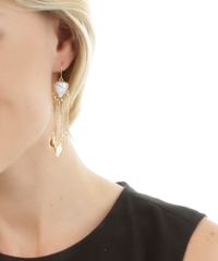 Par-de-Brincos-com-Corrente-Dourado-8097124-Dourado_2