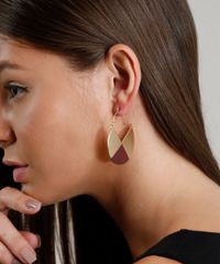Brinco-Feminino-Geometrico-com-Triangulo-Dourado-9261830-Dourado_2