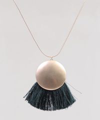 Colar-Feminino-Longo-com-Pingente-de-Franjas-Dourado-9272869-Dourado_1