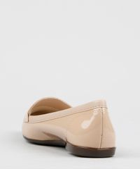 Mocassim-Bico-Fino-Feminino-Moleca-em-Verniz-Bege-9330615-Bege_3