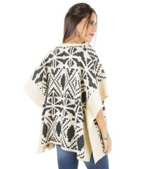 Poncho-em-Trico-Geometrico-Cinza-8200198-Cinza_2