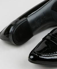 Mocassim-Bico-Fino-Feminino-Moleca-em-Verniz-Preto-9330609-Preto_5