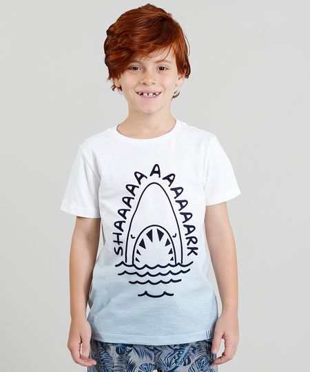 Camiseta Infantil Degradê Tubarão Manga Curta Gola Careca Branca Menor preço em Camiseta Infantil Degradê Tubarão Manga Curta Gola Careca Branca