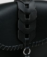 Bolsa-Feminina-Transversal-com-Tranca-e-Tassel-Preta-9294939-Preto_4