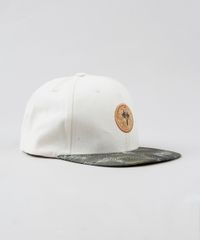 Bone-Masculino-Aba-Reta-com-Estampa-de-Folhagens-e-Bordado-Off-White-9394954-Off_White_2 Bone-Masculino-Aba-Reta-com-Estampa-de-Folhagens-e-Bordado-Off-White-9394954-Off_White_2