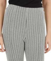 Calca-Legging-em-Jacquard-Estampada-Preta-8361539-Preto_4