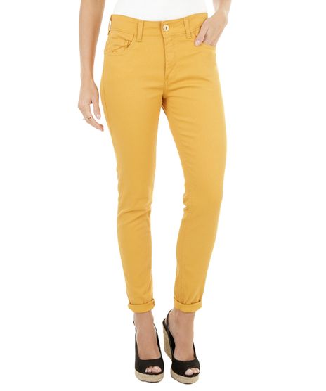 Calca-Cigarrete-em-Veludo-Amarela-8301998-Amarelo_1