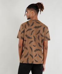Camiseta-Masculina-Estampada-de-Penas-Manga-Curta-Gola-Careca-Caramelo-9409238-Caramelo_2