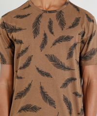Camiseta-Masculina-Estampada-de-Penas-Manga-Curta-Gola-Careca-Caramelo-9409238-Caramelo_4