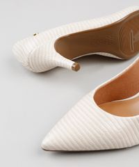 Scarpin-Bico-Fino-Feminino-Vizzano-em-Verniz-Texturizado-Bege-Claro-9375559-Bege_Claro_5