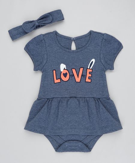 Body Saia Infantil com Bordado "Love" Manga Curta + Faixa de Cabelo com Laço Azul Escuro Menor preço em Body Saia Infantil com Bordado "Love" Manga Curta + Faixa de Cabelo com Laço Azul Escuro