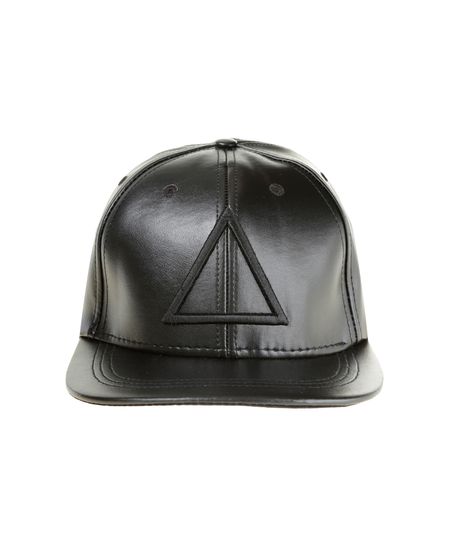 Bone--Triangulo--Preto-8417159-Preto_1 Bone--Triangulo--Preto-8417159-Preto_1