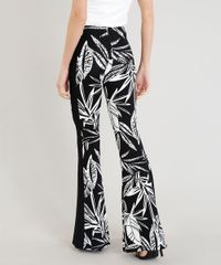 Calca-Flare-Feminina-Estampada-de-Folhagem-com-Recorte-Lateral-em-Malha-Preta-9413258-Preto_2