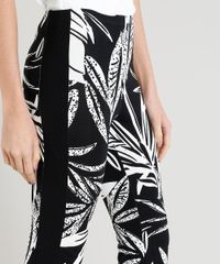 Calca-Flare-Feminina-Estampada-de-Folhagem-com-Recorte-Lateral-em-Malha-Preta-9413258-Preto_4