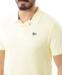 Polo-em-Piquet-Amarela-8404312-Amarelo_4